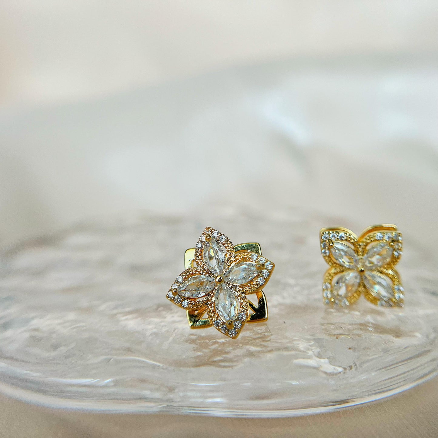 Fortuna Clover Spinner Earrings