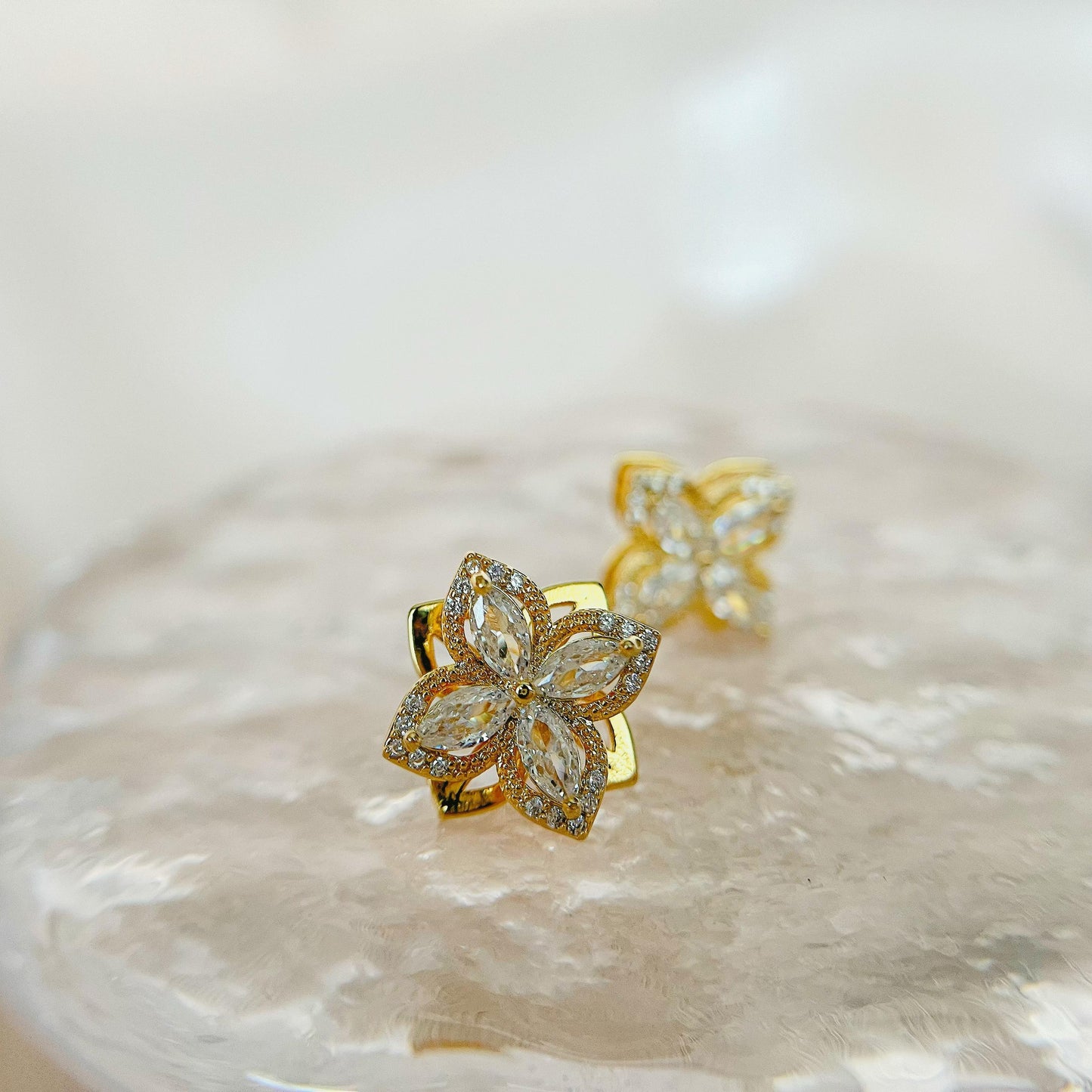 Fortuna Clover Spinner Earrings