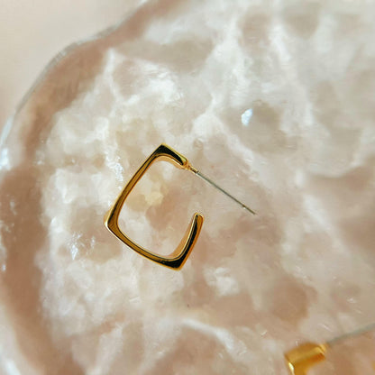 Olivia Quadrate Hoops